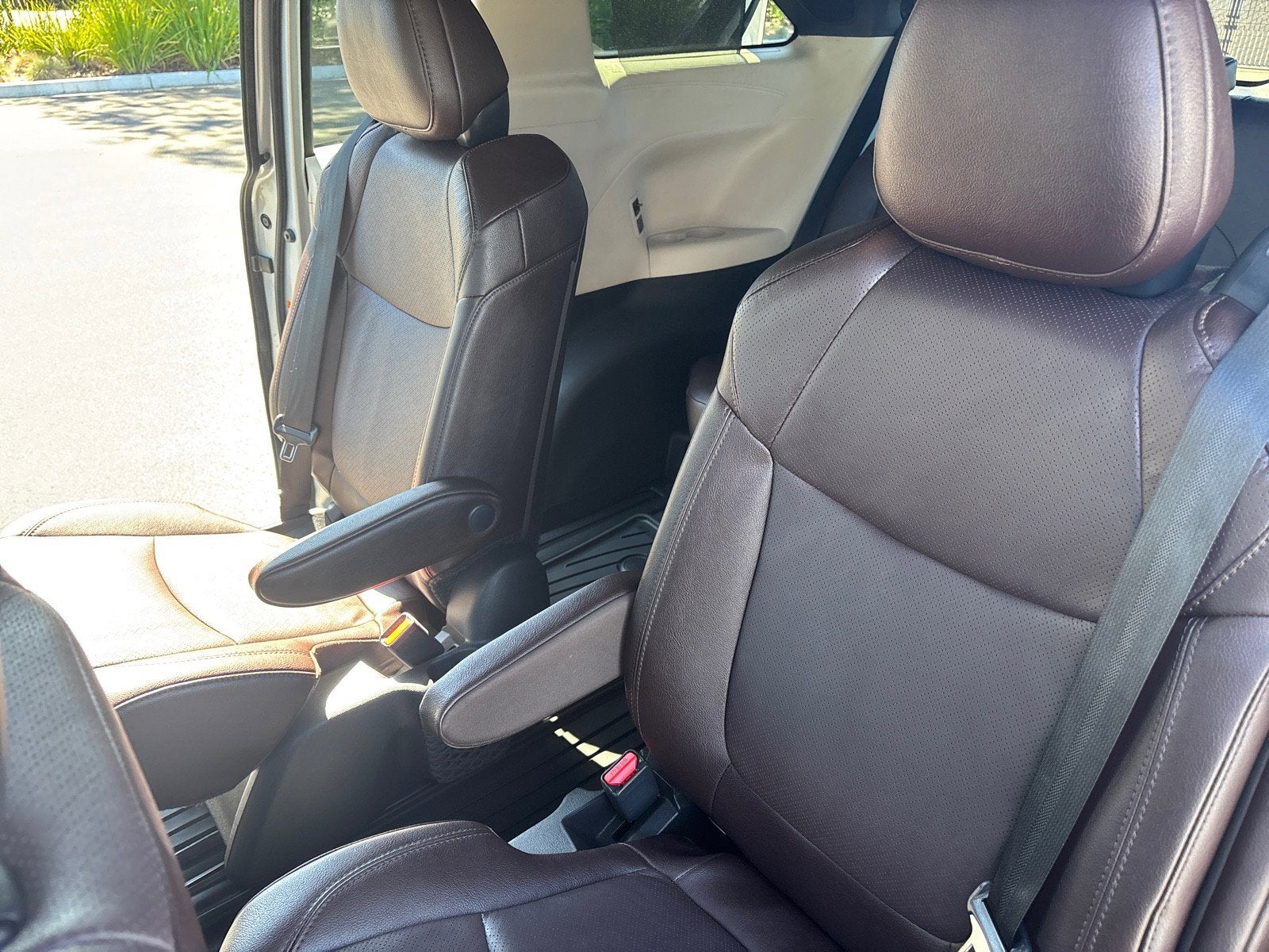 2024 Toyota Sienna Platinum