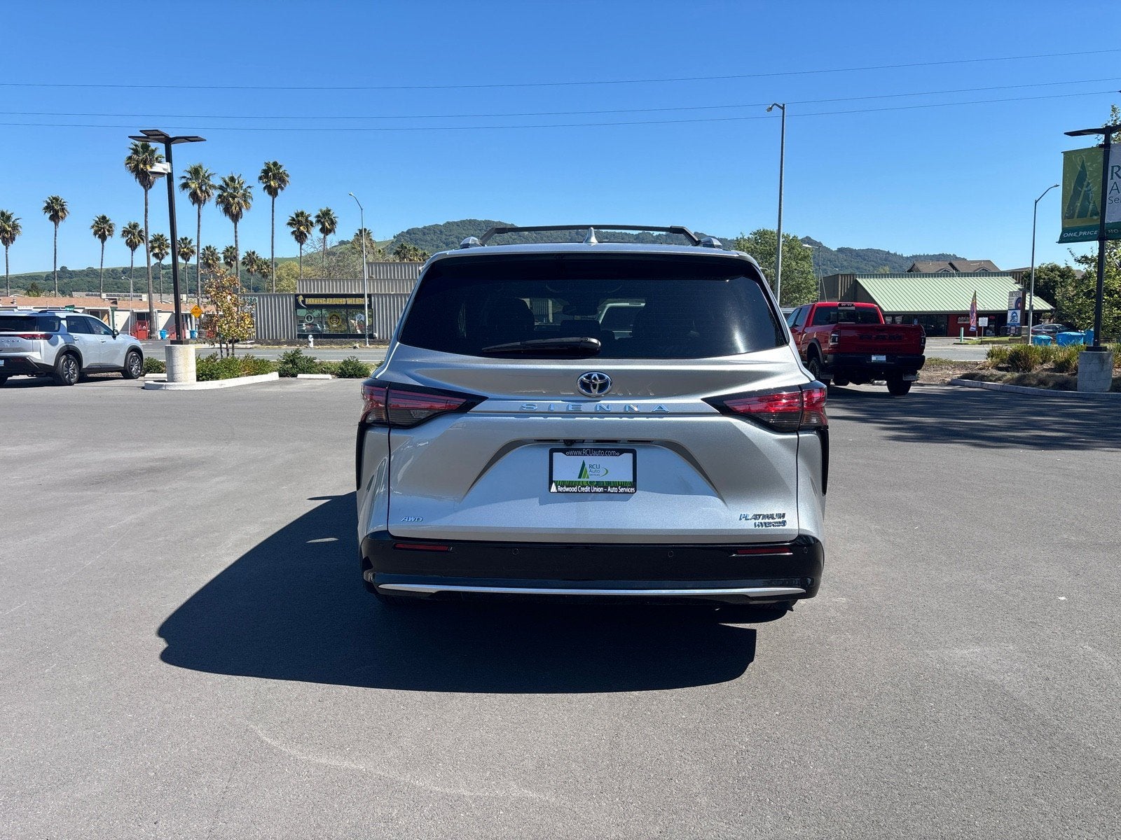 2024 Toyota Sienna Platinum
