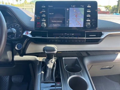 2024 Toyota Sienna Platinum