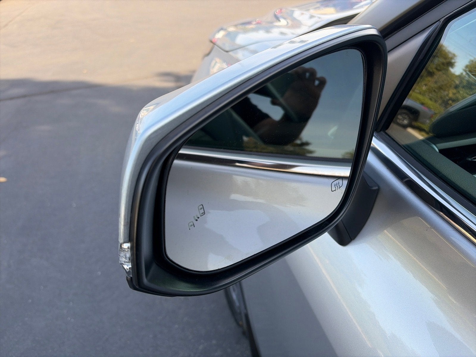 2024 Toyota Highlander Hybrid XLE