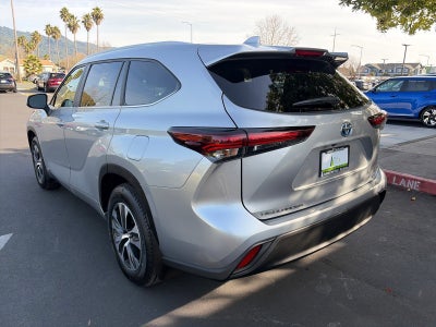 2024 Toyota Highlander Hybrid XLE