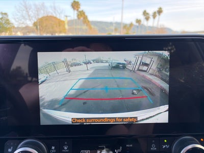 2024 Toyota Highlander Hybrid XLE