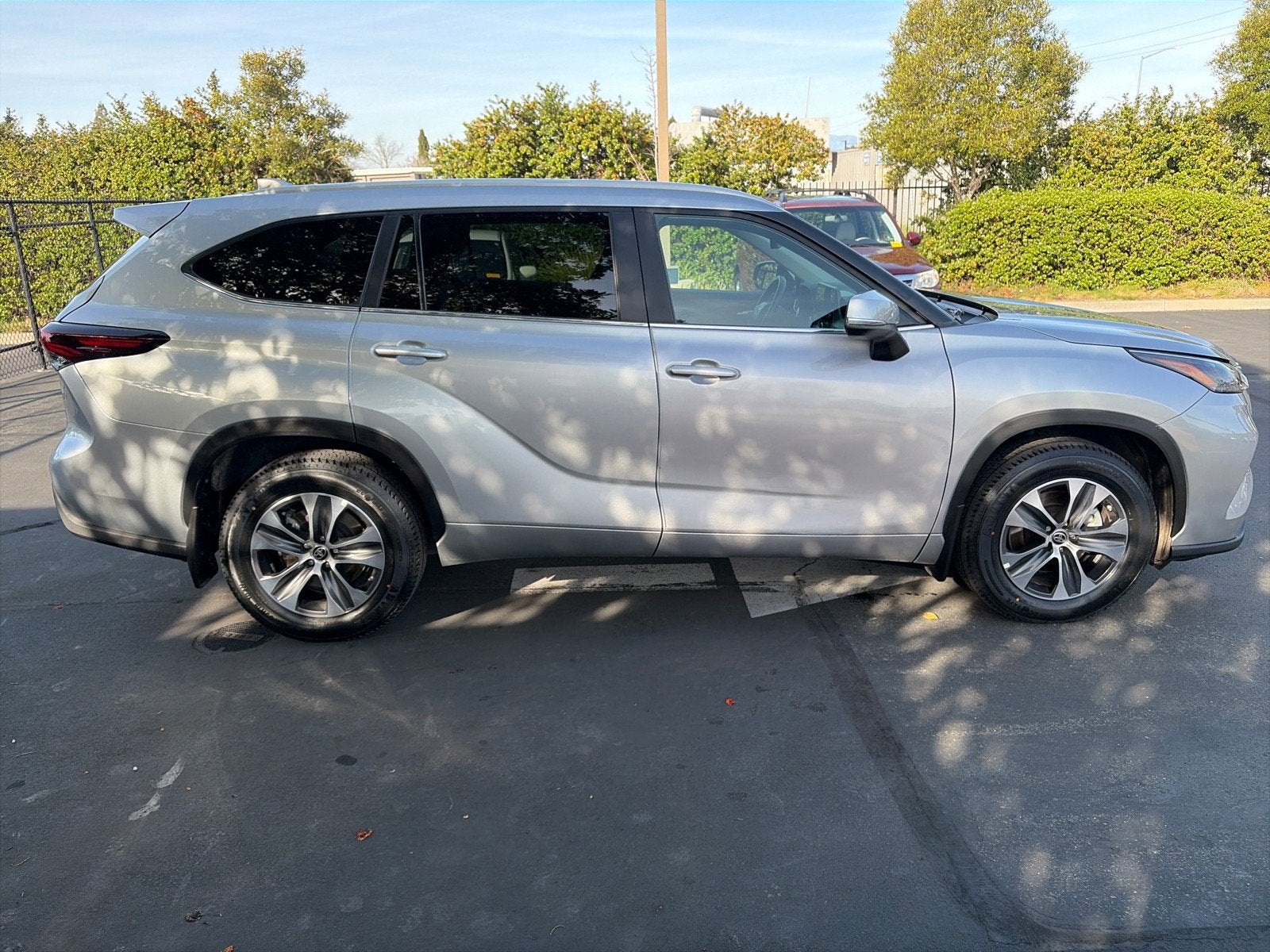 2024 Toyota Highlander Hybrid XLE
