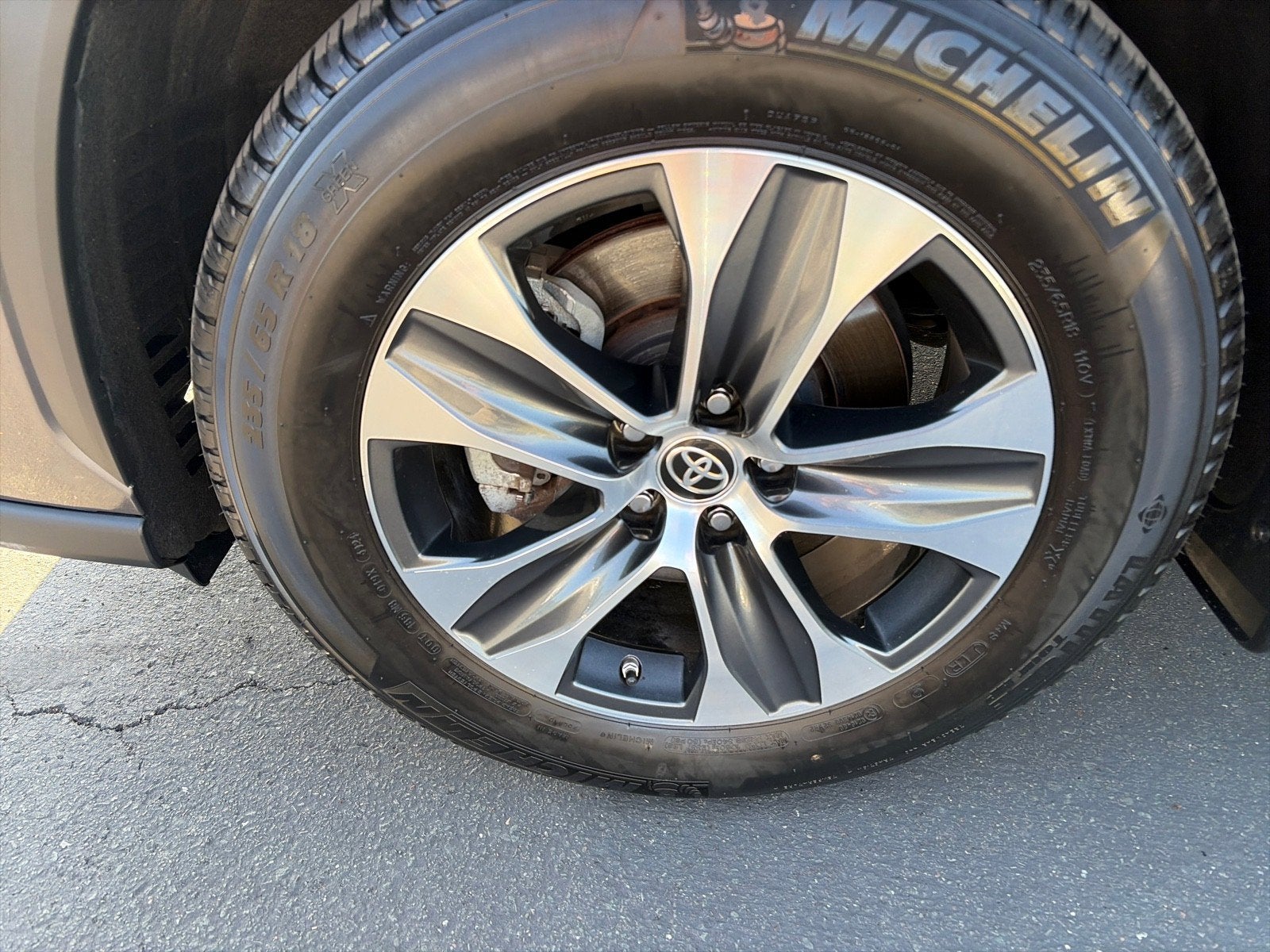 2023 Toyota Highlander XLE