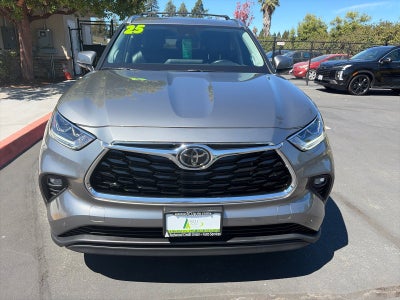 2025 Toyota Highlander Limited