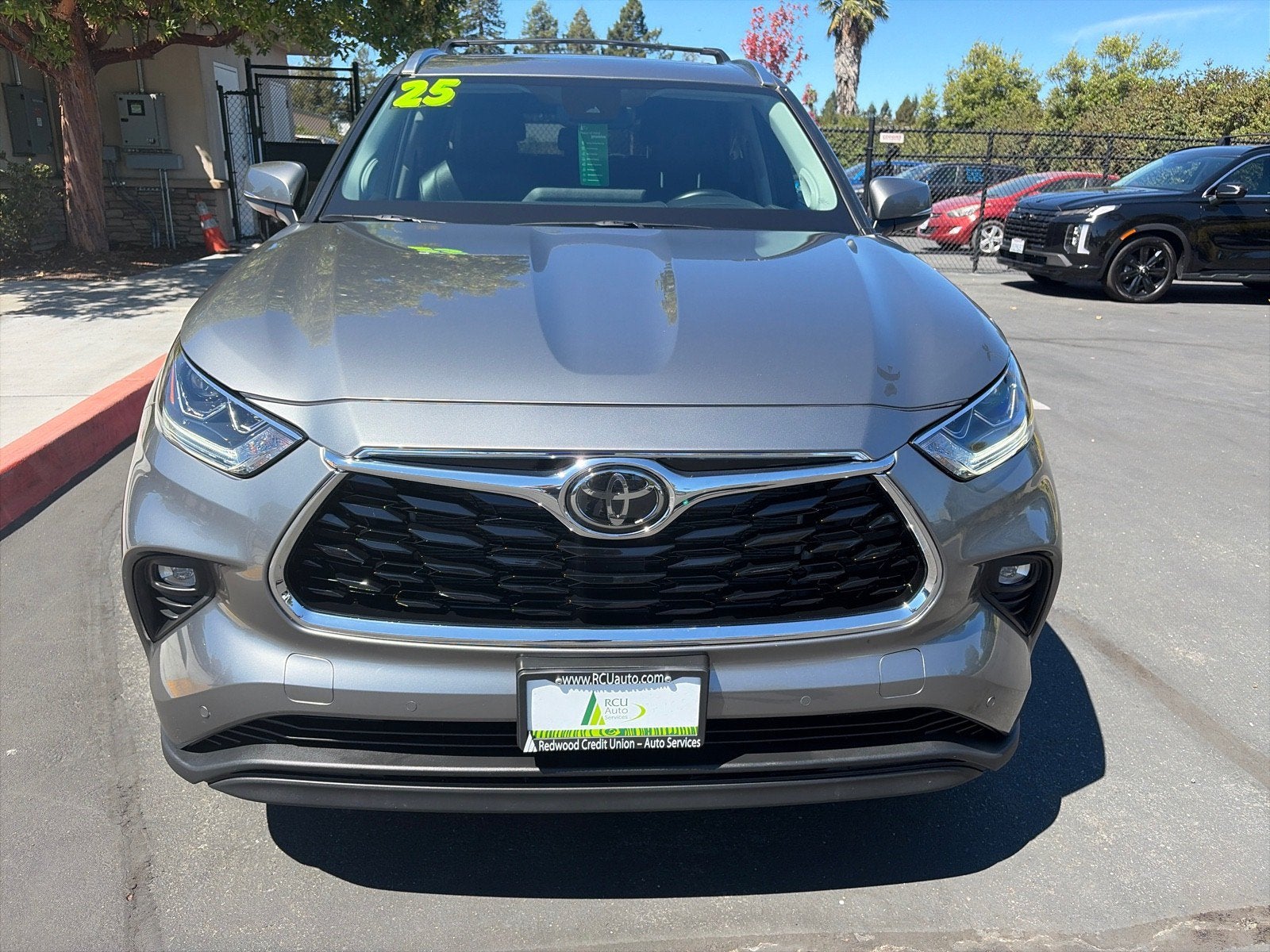 2025 Toyota Highlander Limited