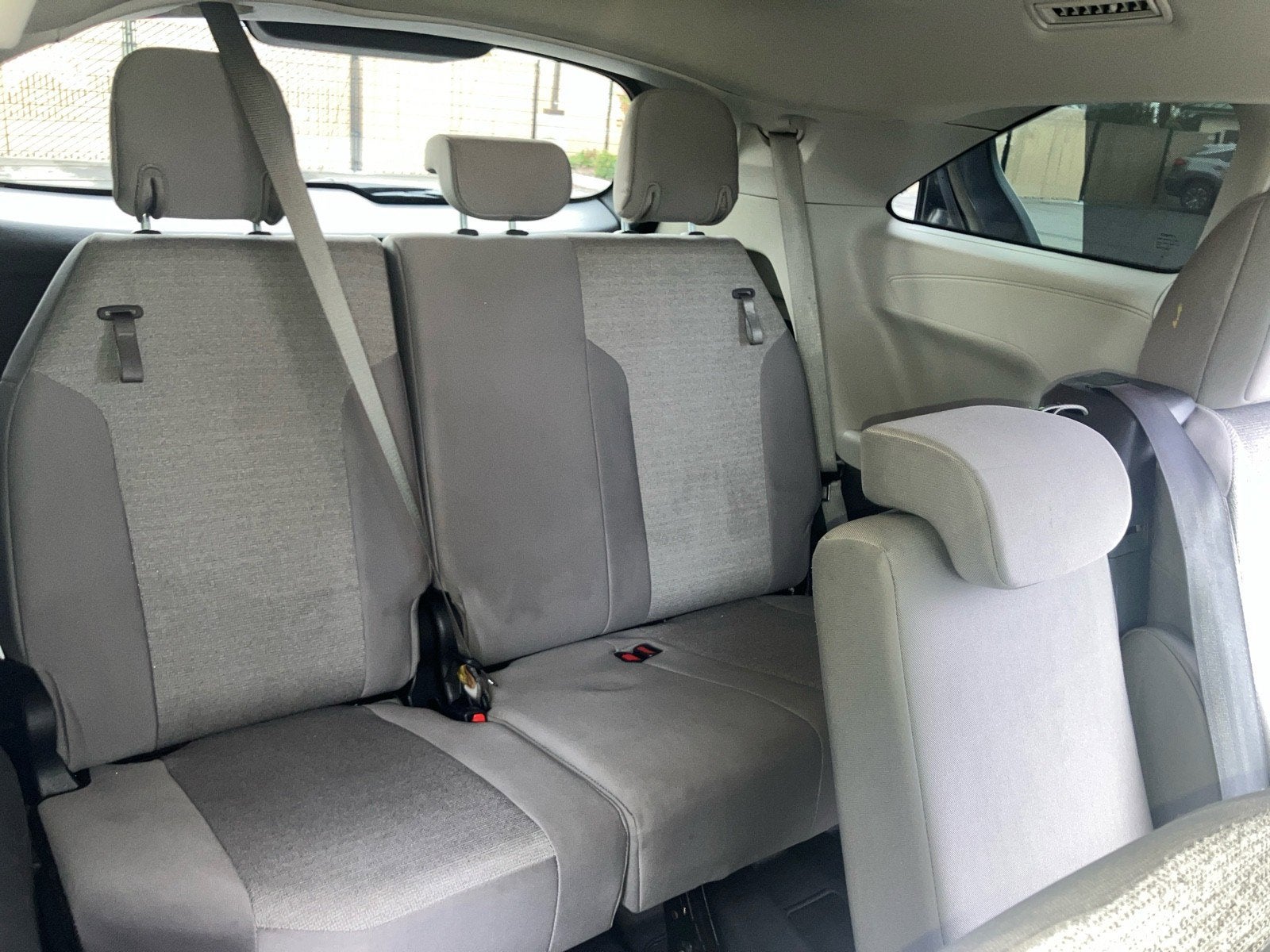 2024 Toyota Sienna LE