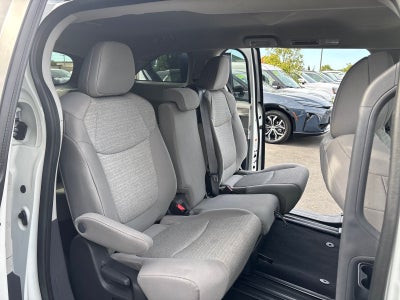 2024 Toyota Sienna LE