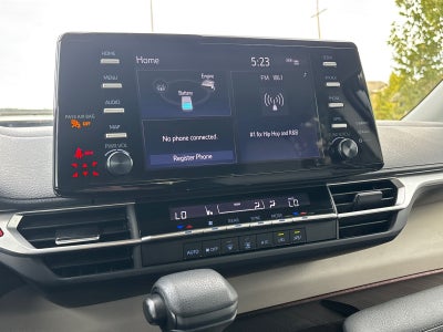 2024 Toyota Sienna LE