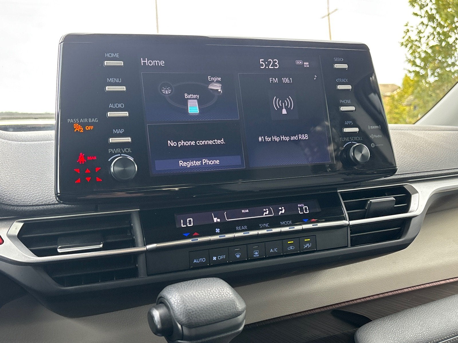 2024 Toyota Sienna LE
