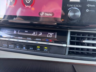 2023 Toyota Sienna LE