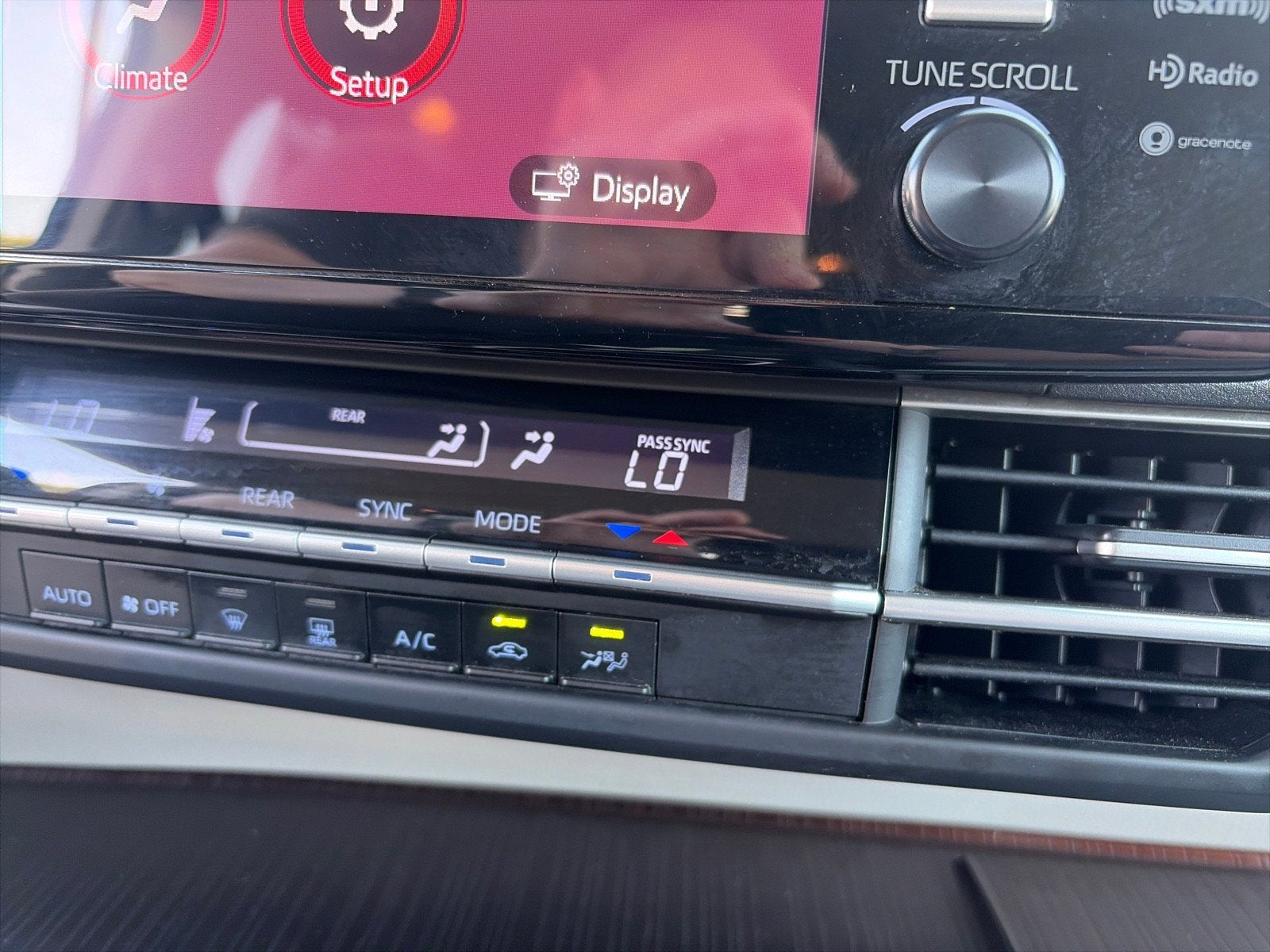 2023 Toyota Sienna LE
