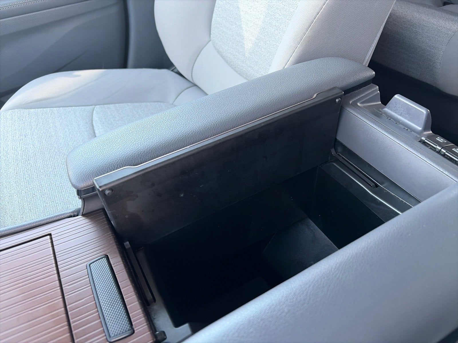 2023 Toyota Sienna LE
