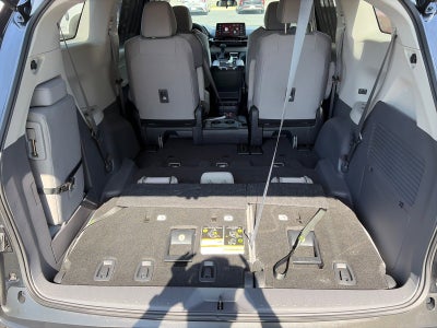 2023 Toyota Sienna LE