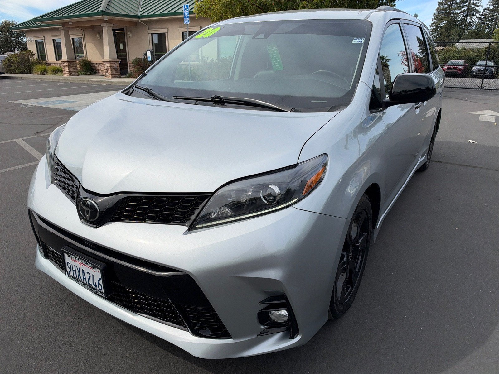 2020 Toyota Sienna SE