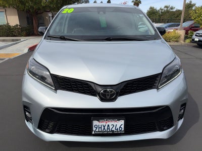 2020 Toyota Sienna SE