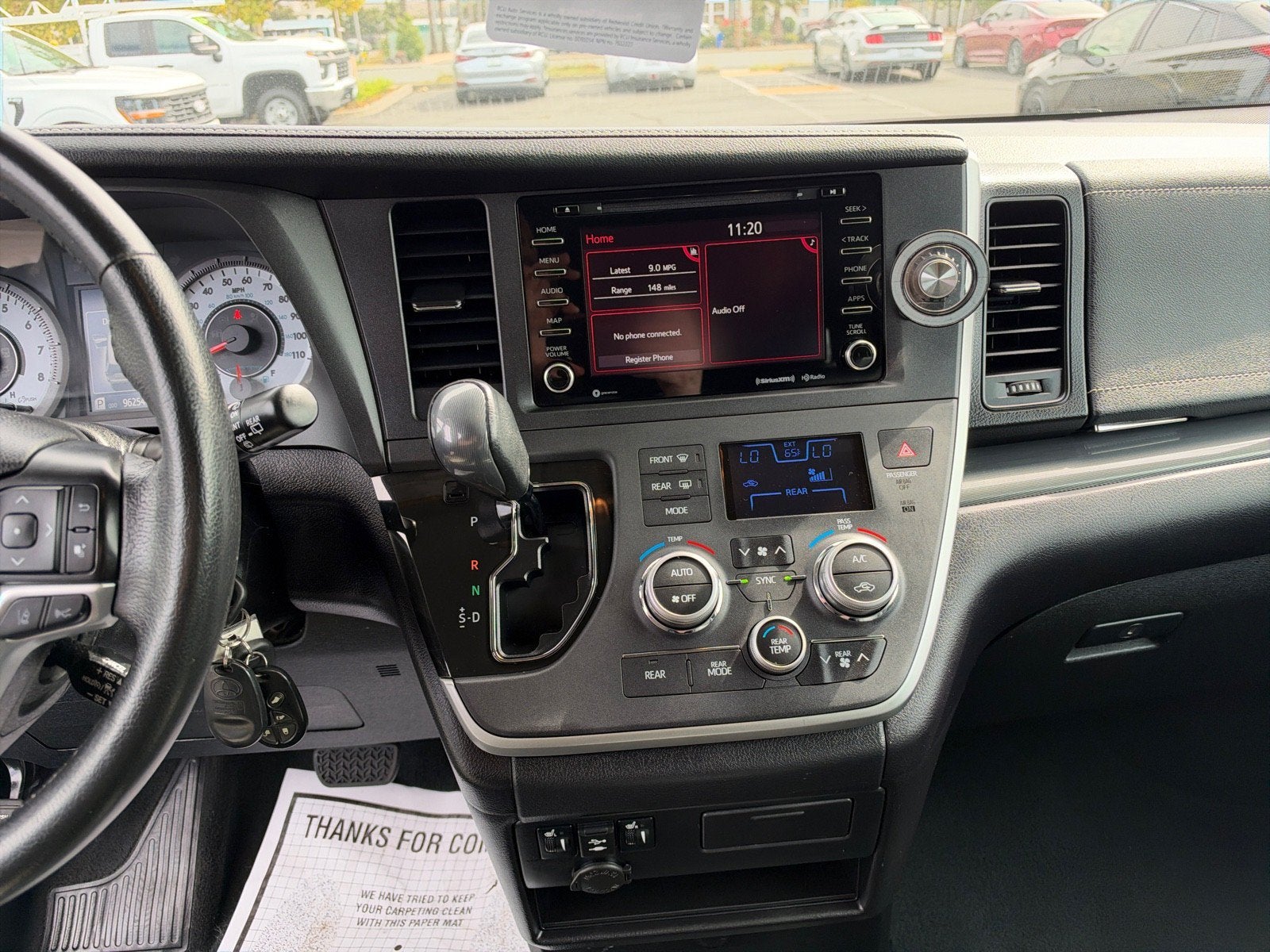 2020 Toyota Sienna SE