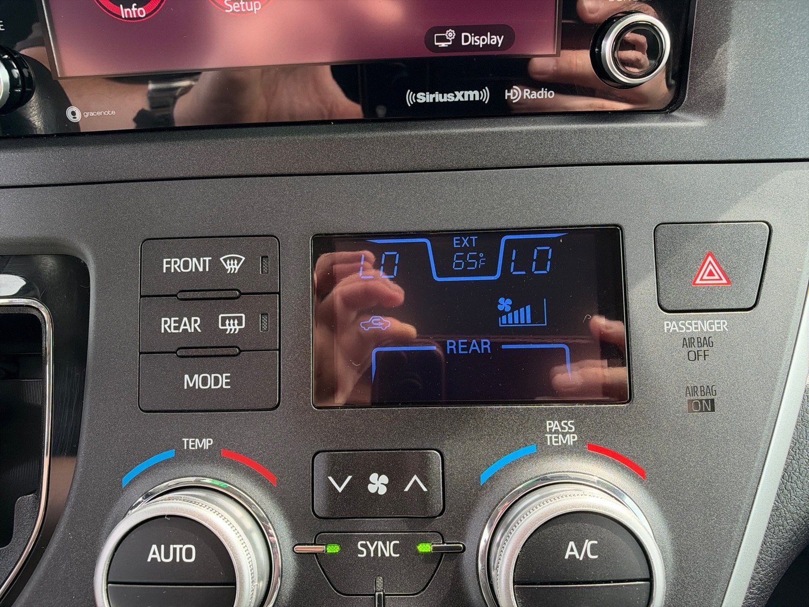 2020 Toyota Sienna SE