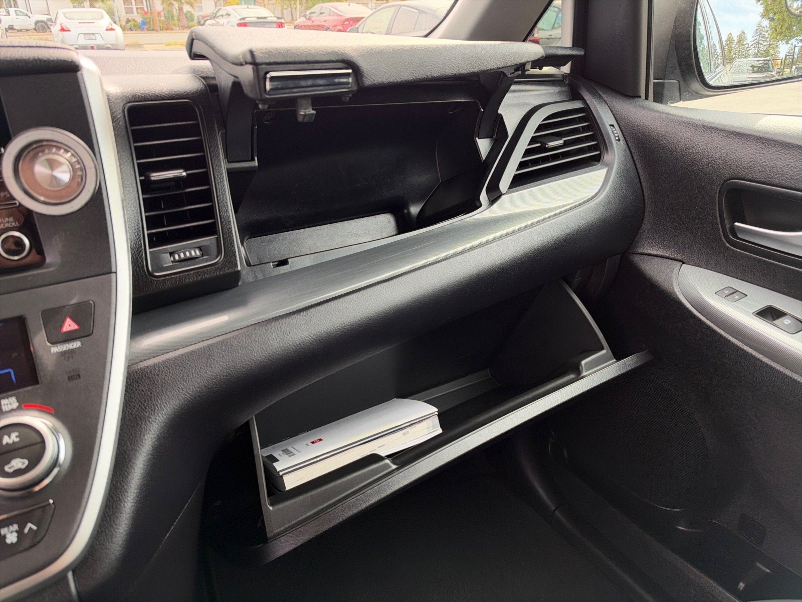 2020 Toyota Sienna SE