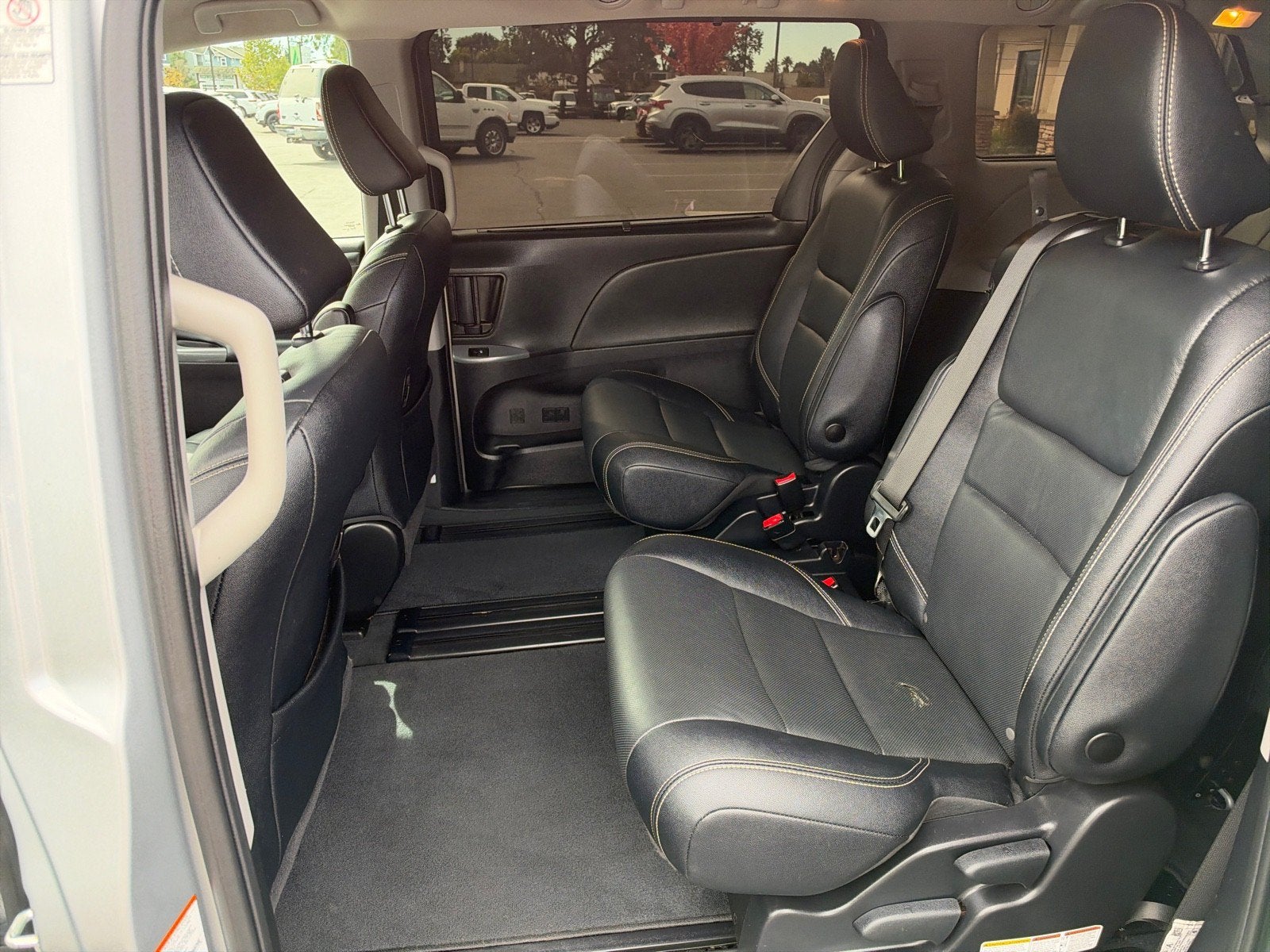 2020 Toyota Sienna SE