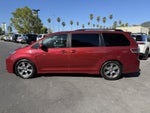2019 Toyota Sienna SE