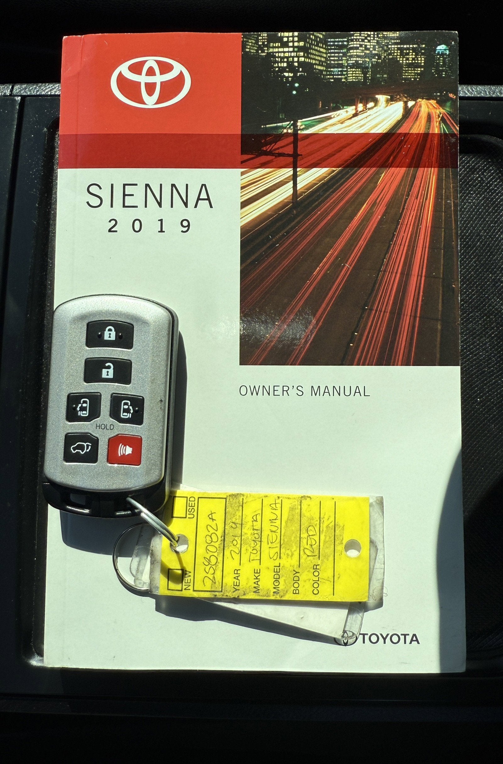 2019 Toyota Sienna SE