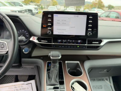2024 Toyota Sienna XLE
