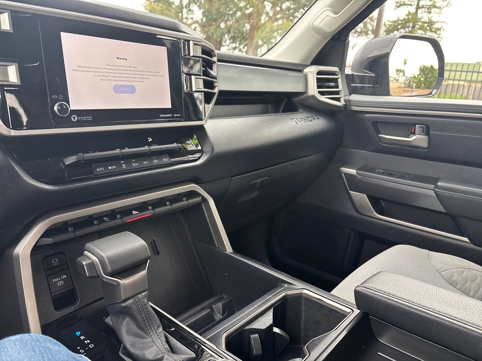 2022 Toyota Tundra 2WD SR5