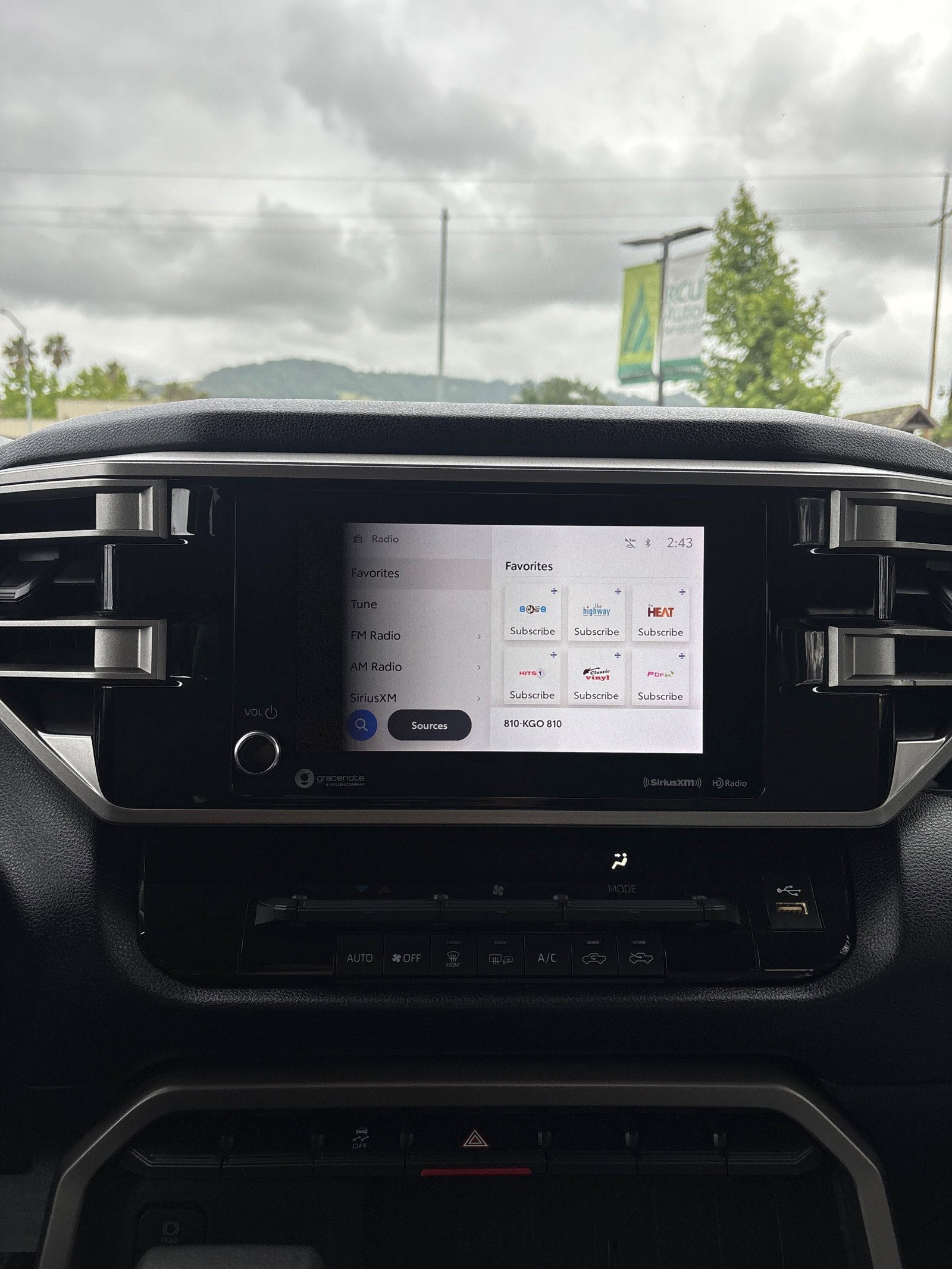 2022 Toyota Tundra 2WD SR5