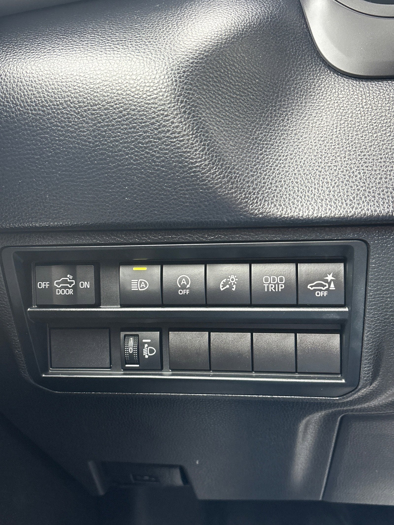 2022 Toyota Tundra 2WD SR5