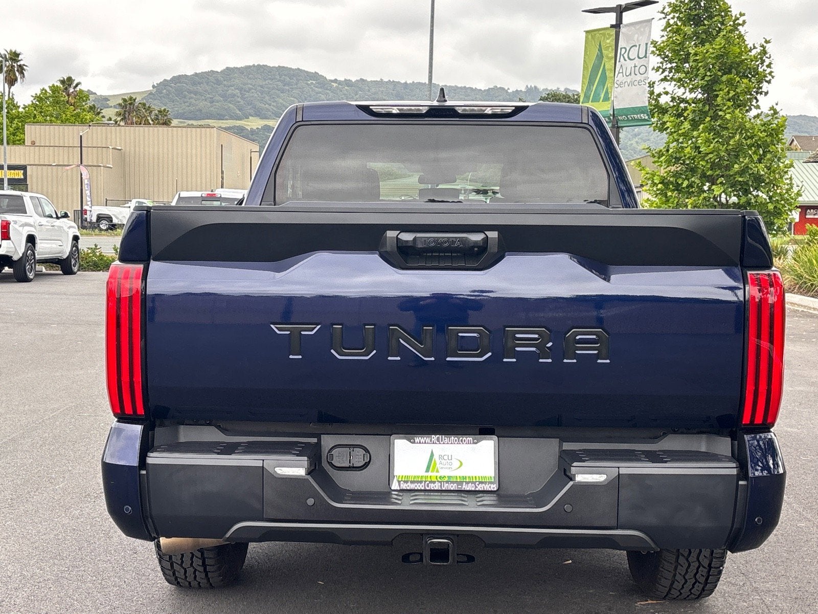 2022 Toyota Tundra 2WD SR5