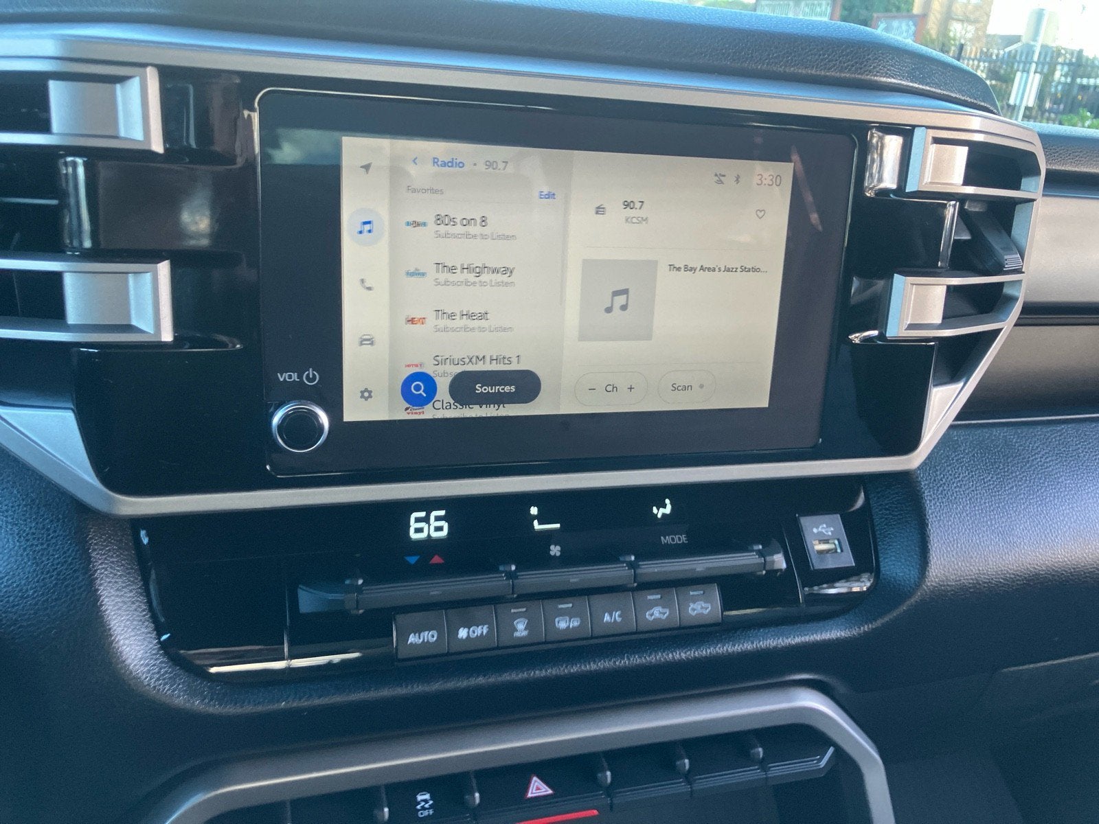 2025 Toyota Tundra 4WD SR5