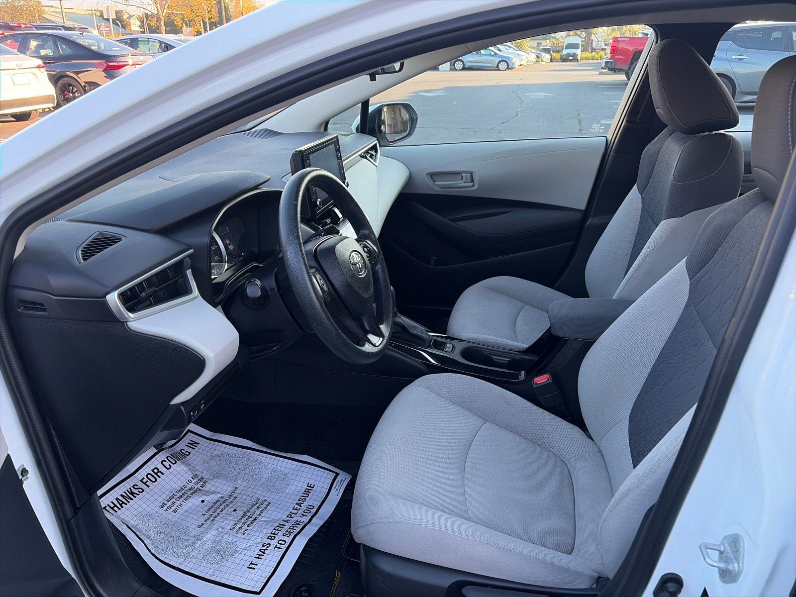 2022 Toyota Corolla LE