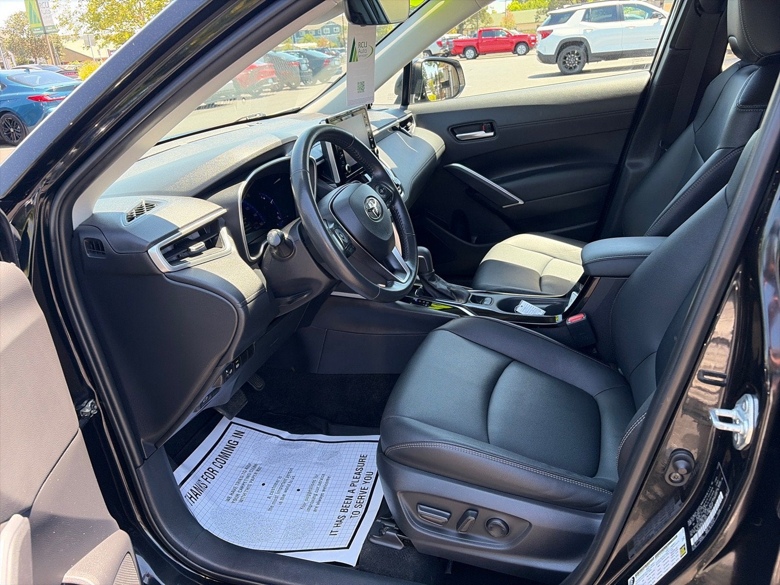 2022 Toyota Corolla Cross XLE