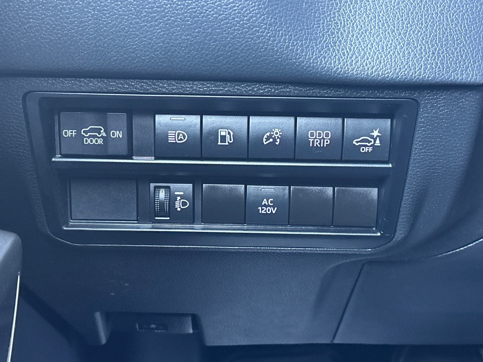 2023 Toyota Sequoia SR5