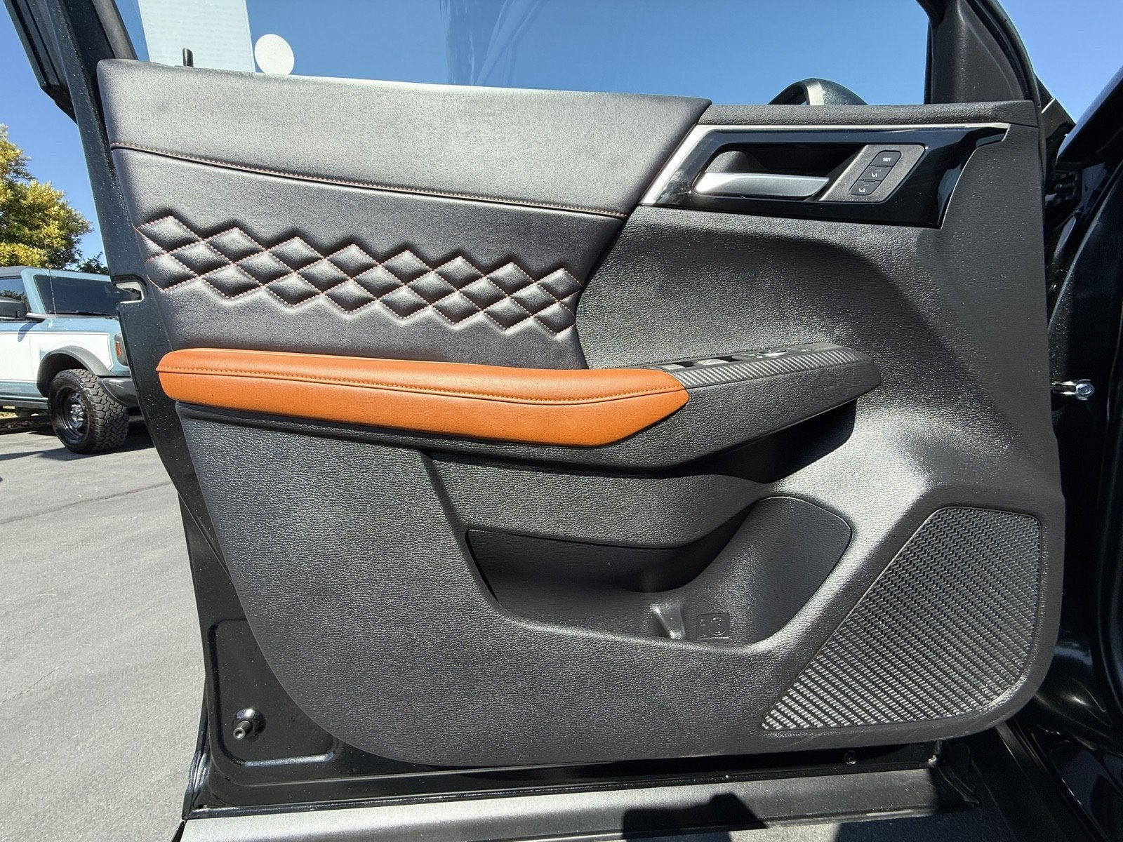 2023 Mitsubishi Outlander PHEV SEL