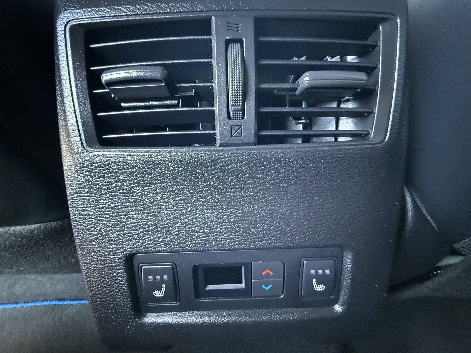 2023 Mitsubishi Outlander PHEV SEL