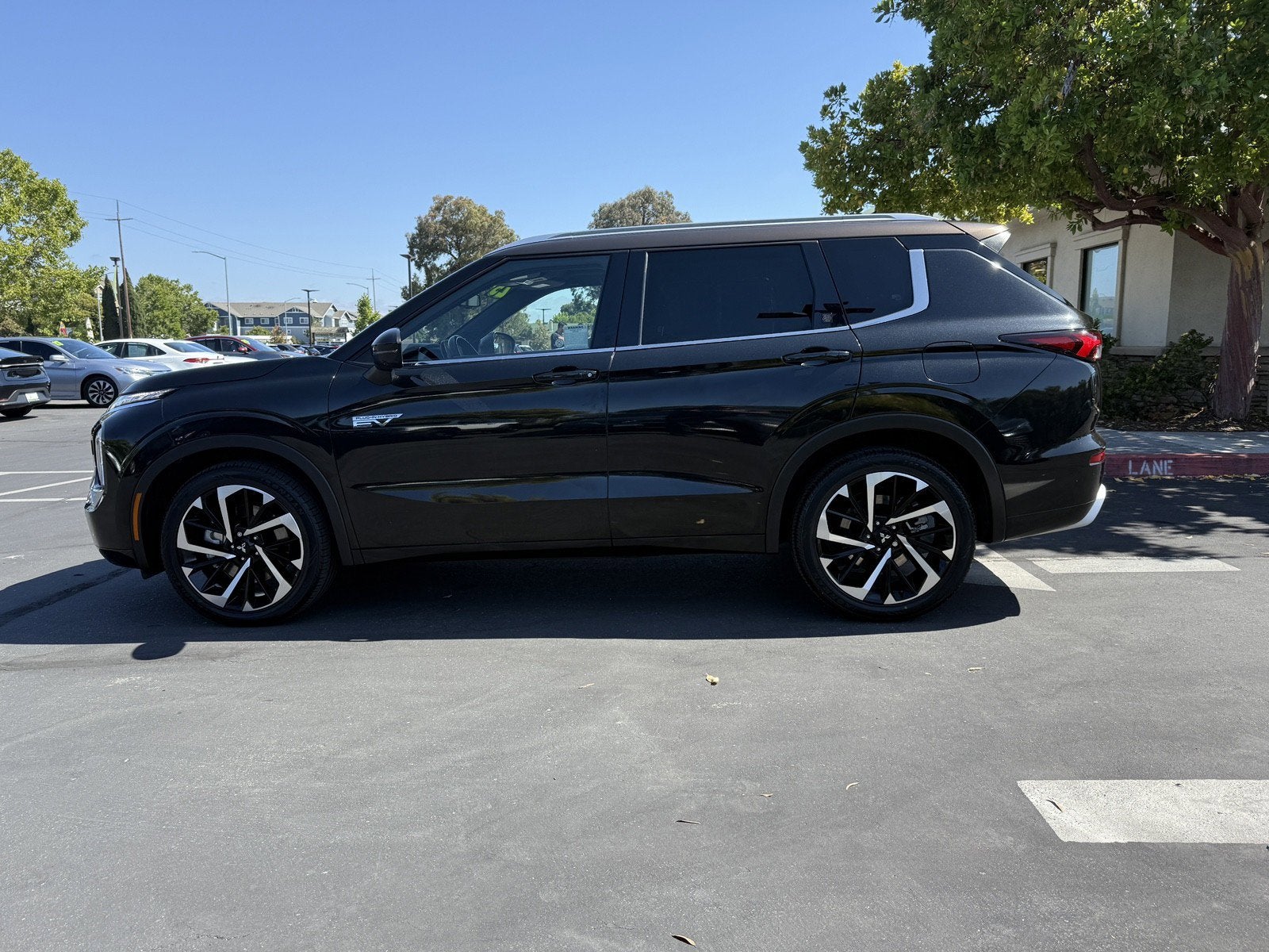 2023 Mitsubishi Outlander PHEV SEL