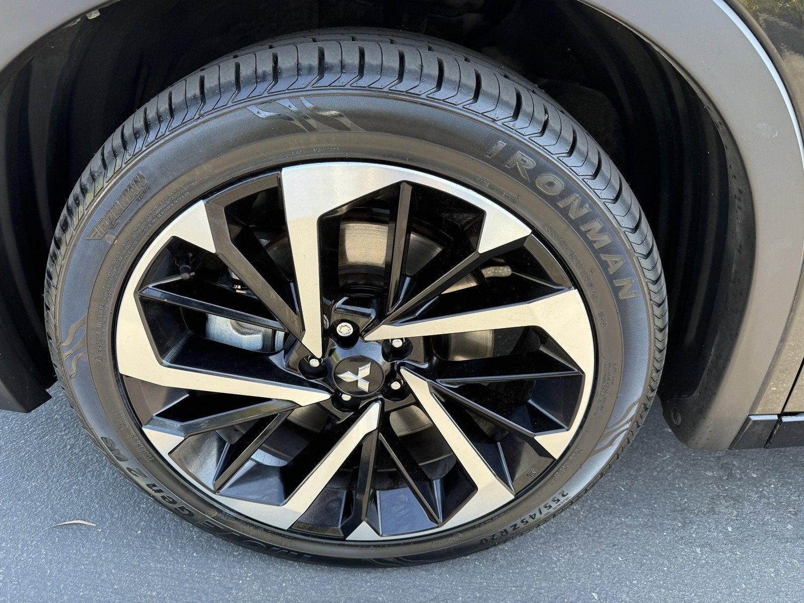 2023 Mitsubishi Outlander PHEV SEL