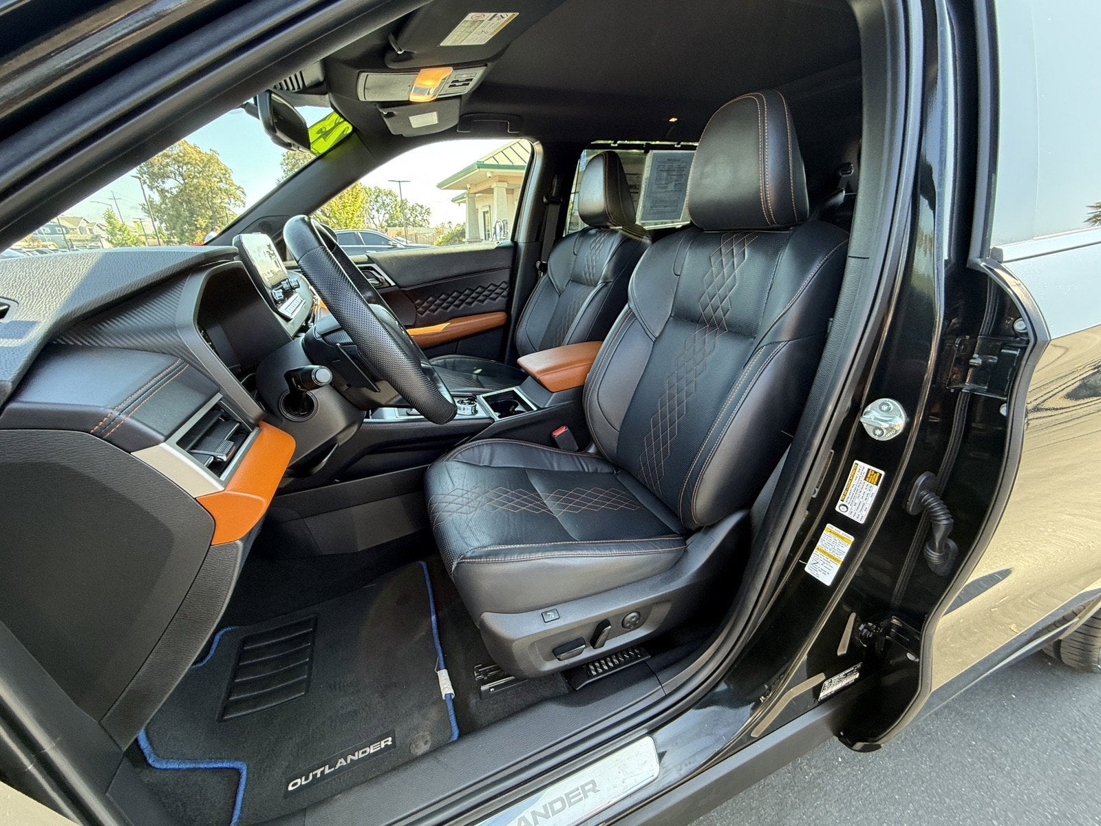 2023 Mitsubishi Outlander PHEV SEL