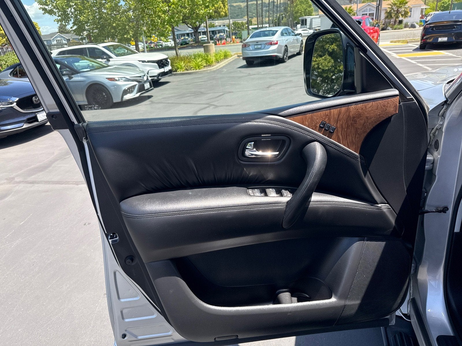 2022 Nissan Armada SL