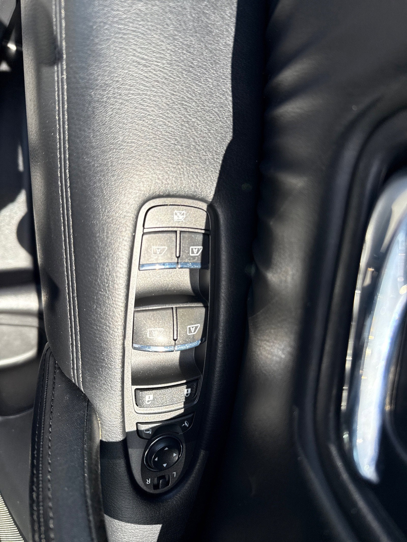 2022 Nissan Armada SL