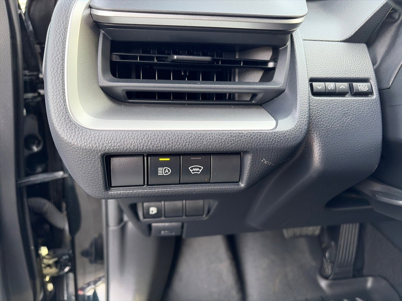 2023 Toyota Prius LE