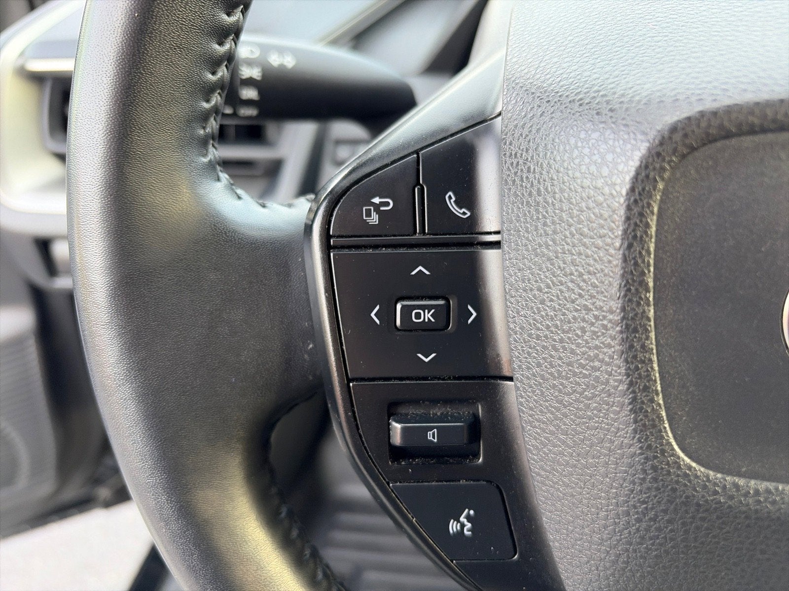 2023 Toyota Prius LE