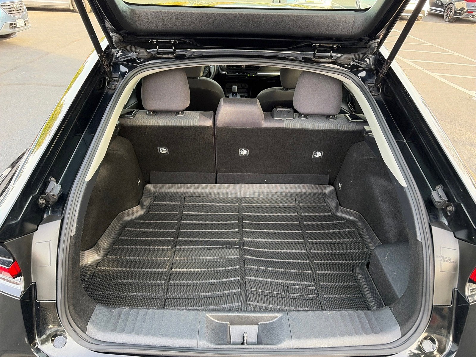 2023 Toyota Prius LE