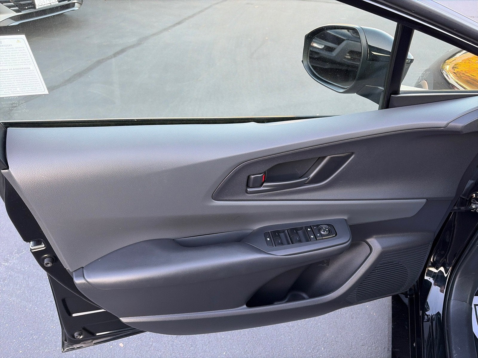 2023 Toyota Prius LE