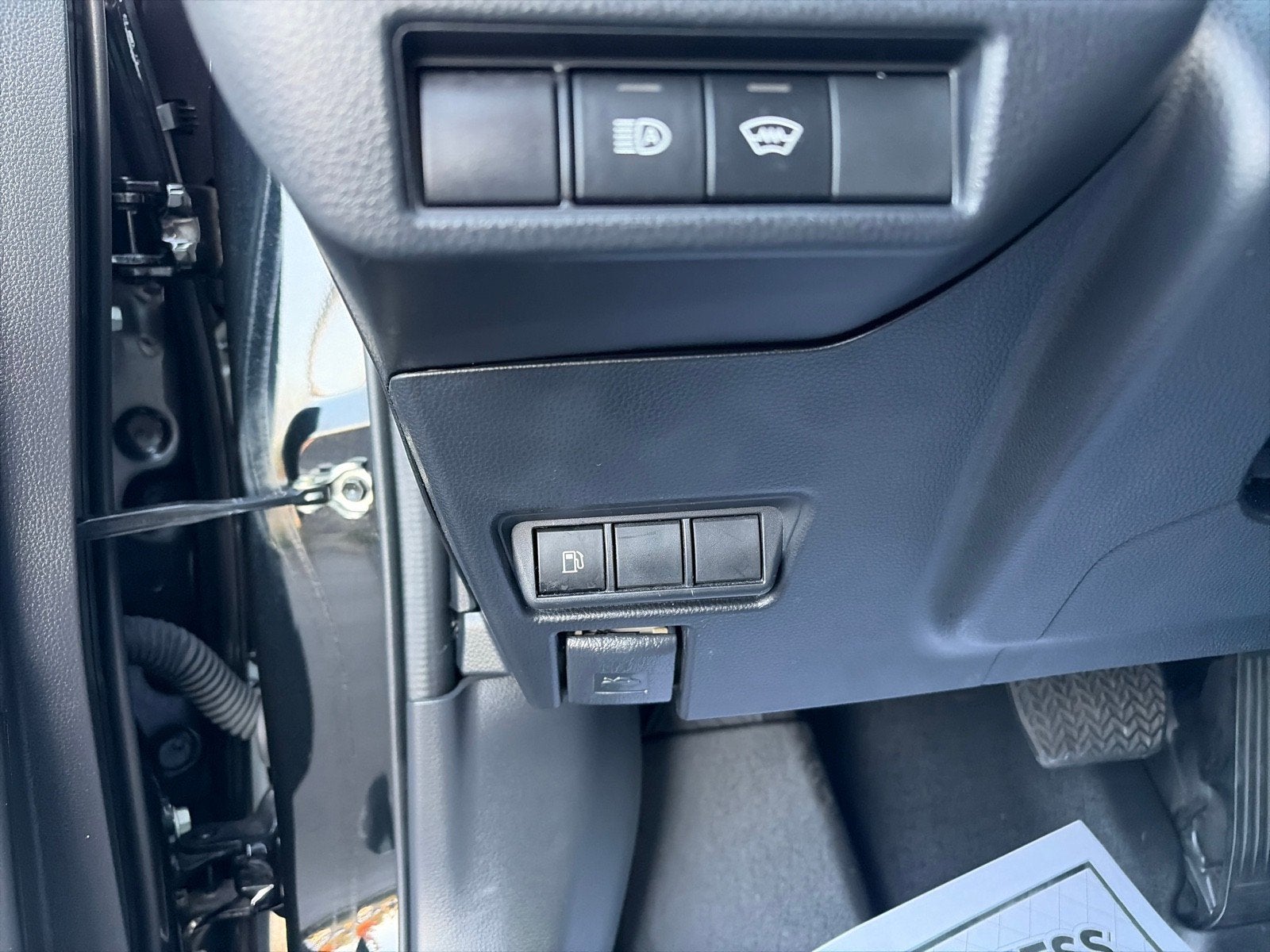 2023 Toyota Prius LE