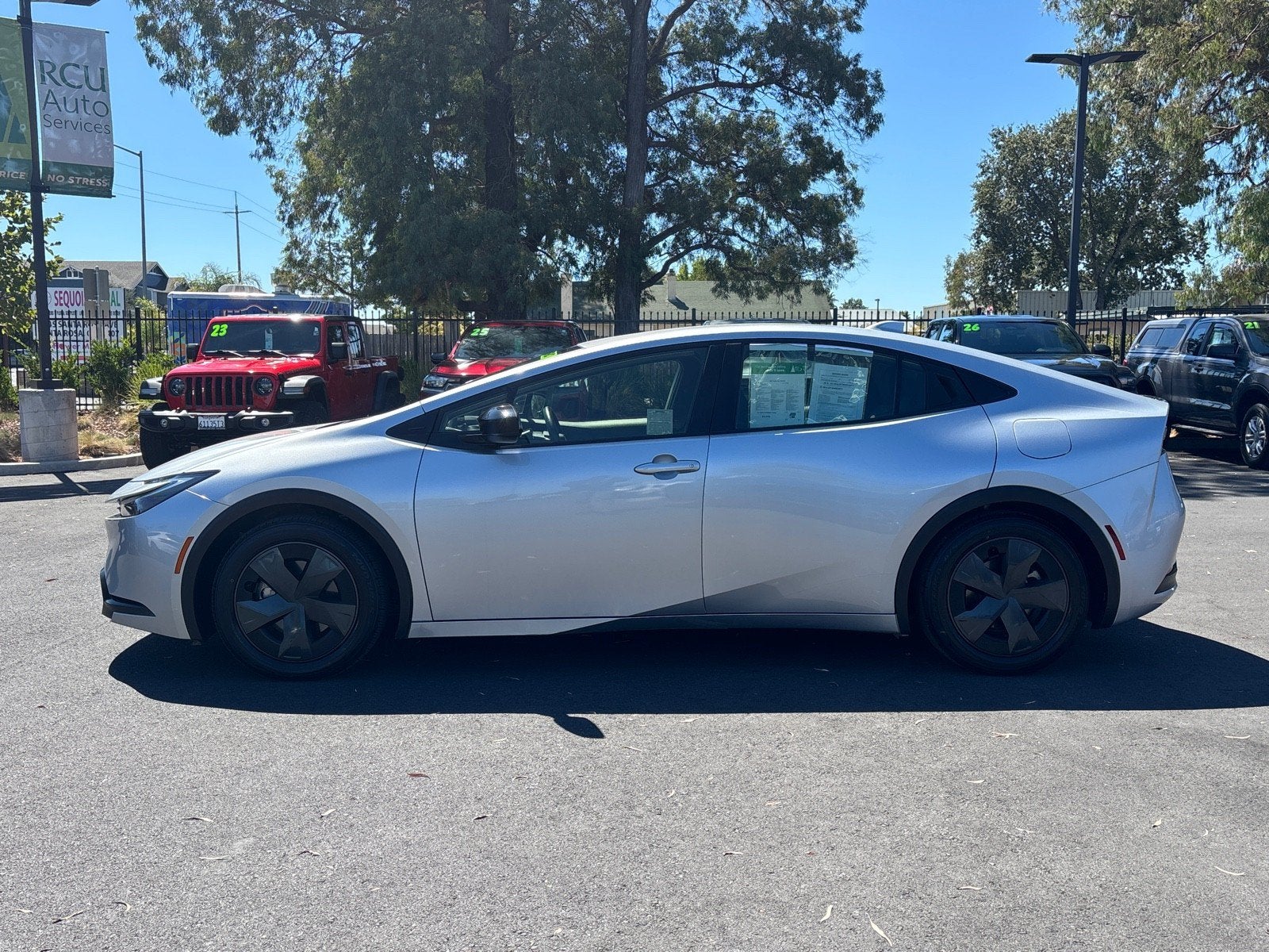 2023 Toyota Prius Prime SE