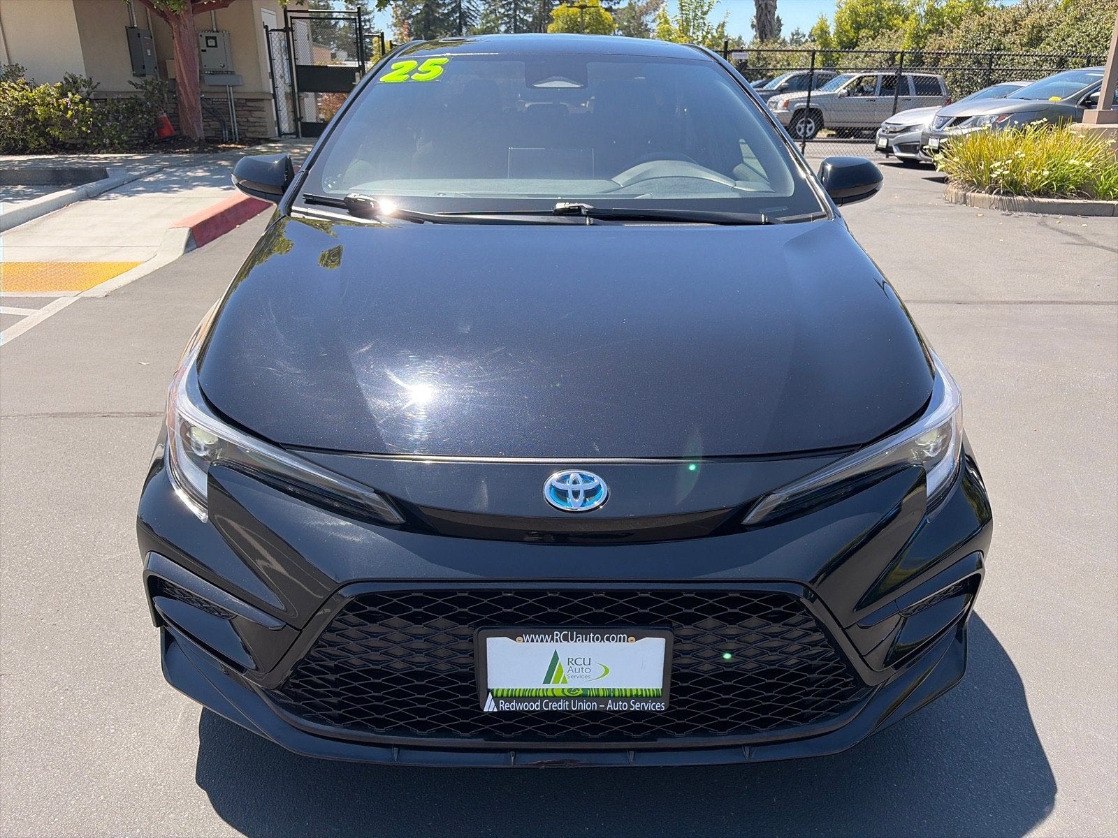 2025 Toyota Corolla Hybrid SE