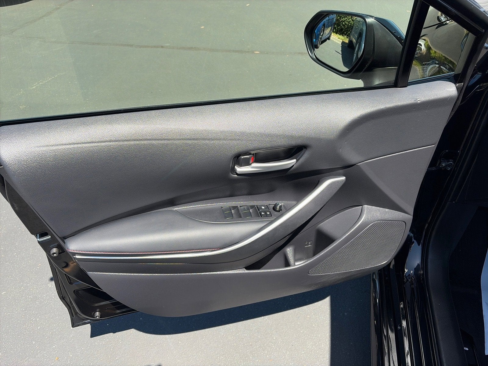 2025 Toyota Corolla Hybrid SE